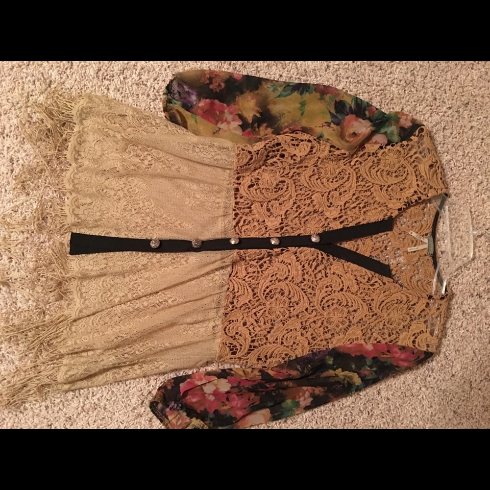 Buckle coverlet / duster